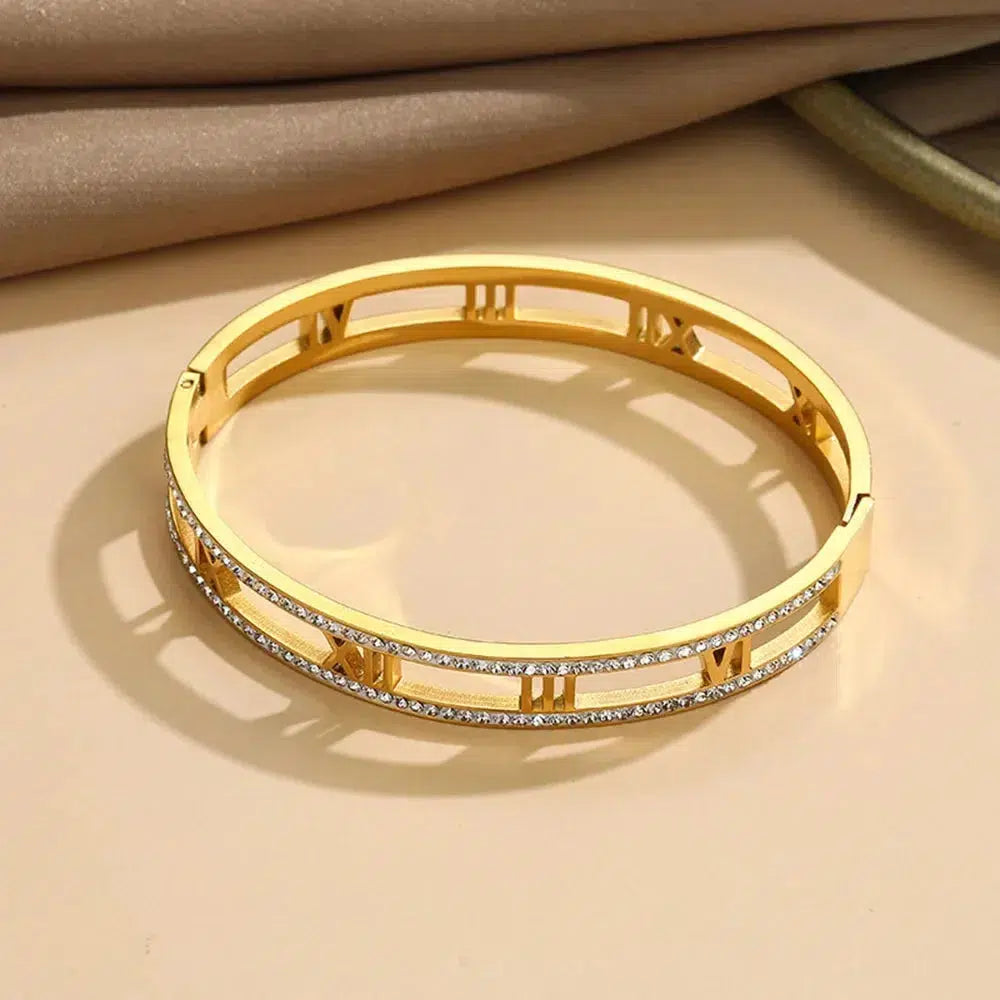 Luxe Hollow Roman Bangle