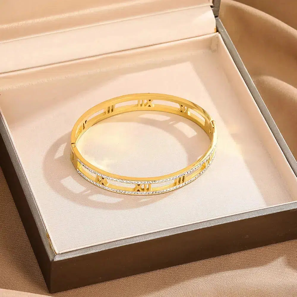 Luxe Hollow Roman Bangle
